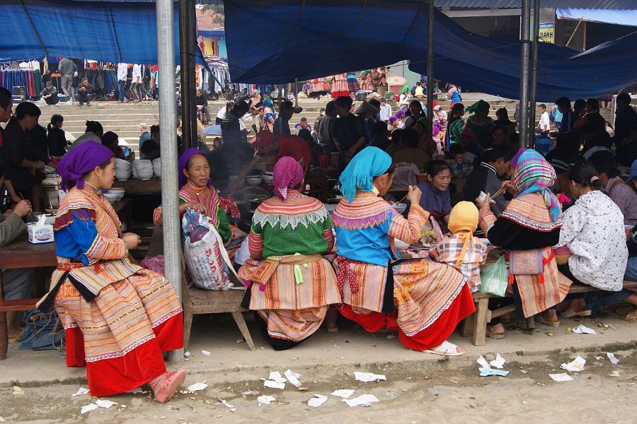 Chợ đặc sản địa phương