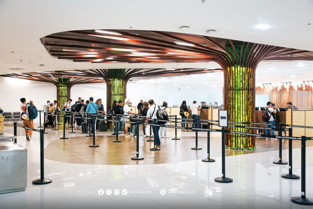 Khu vực làm thủ tục nhập cảnh tại sân bay