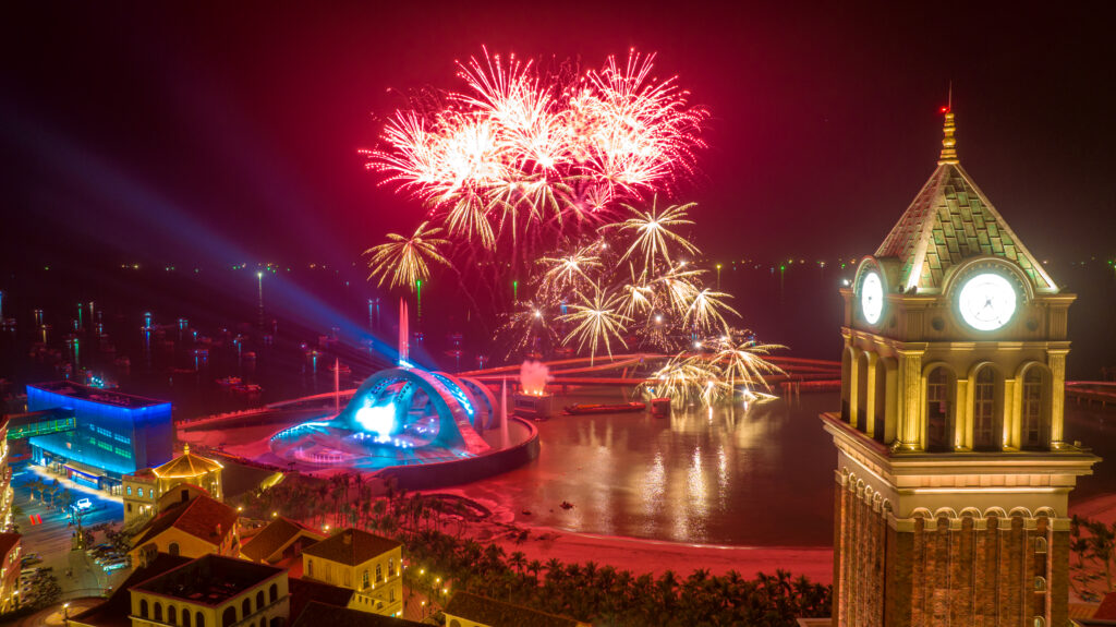 Show pháo hoa, nhạc nước tại Phú Quốc về đêm